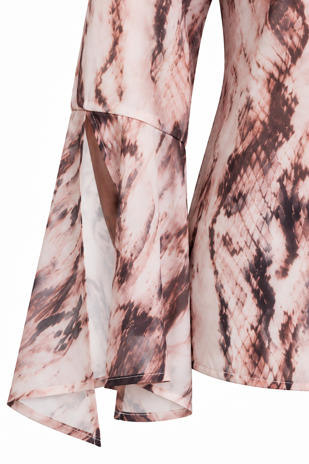 Anna Verona — camisa-semitransparente-estampada, detalle de confección