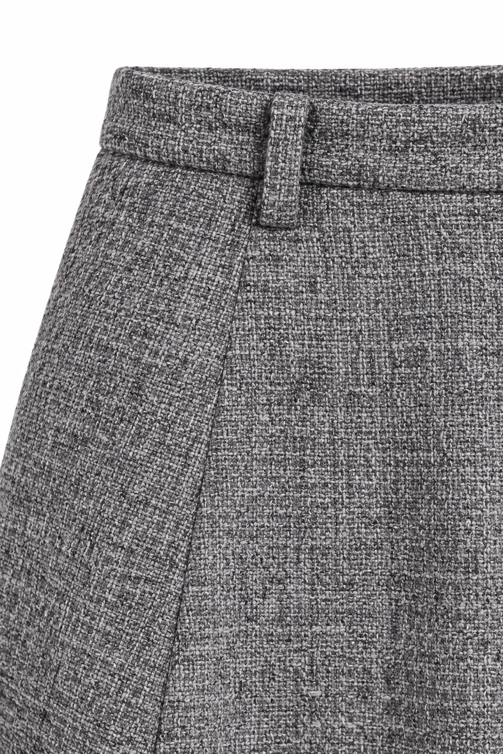 FALDA MIDI ESTRUCTURA — detalle de confección