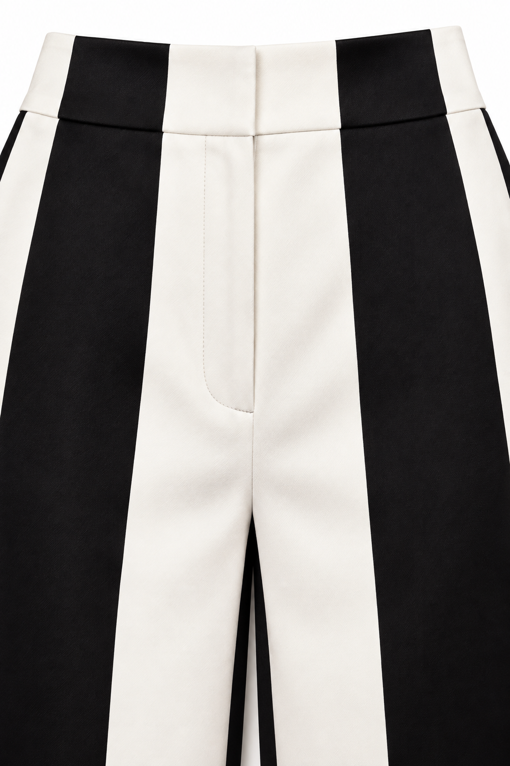 PANTALON ESTAMPADO — detalle de confección
